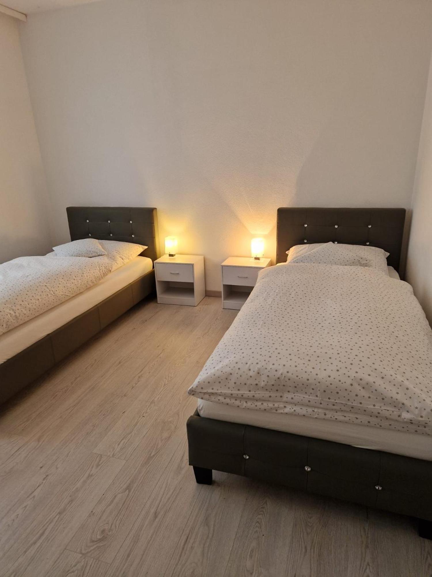 Pension Glueckliche Ruhe Günzburg Esterno foto